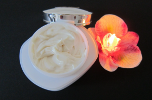 A Medical Guide to Organic Cosmetic Products